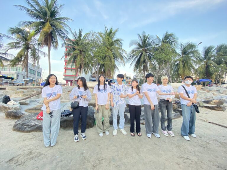 Volunteers from Pusan National University in the Republic of Korea.