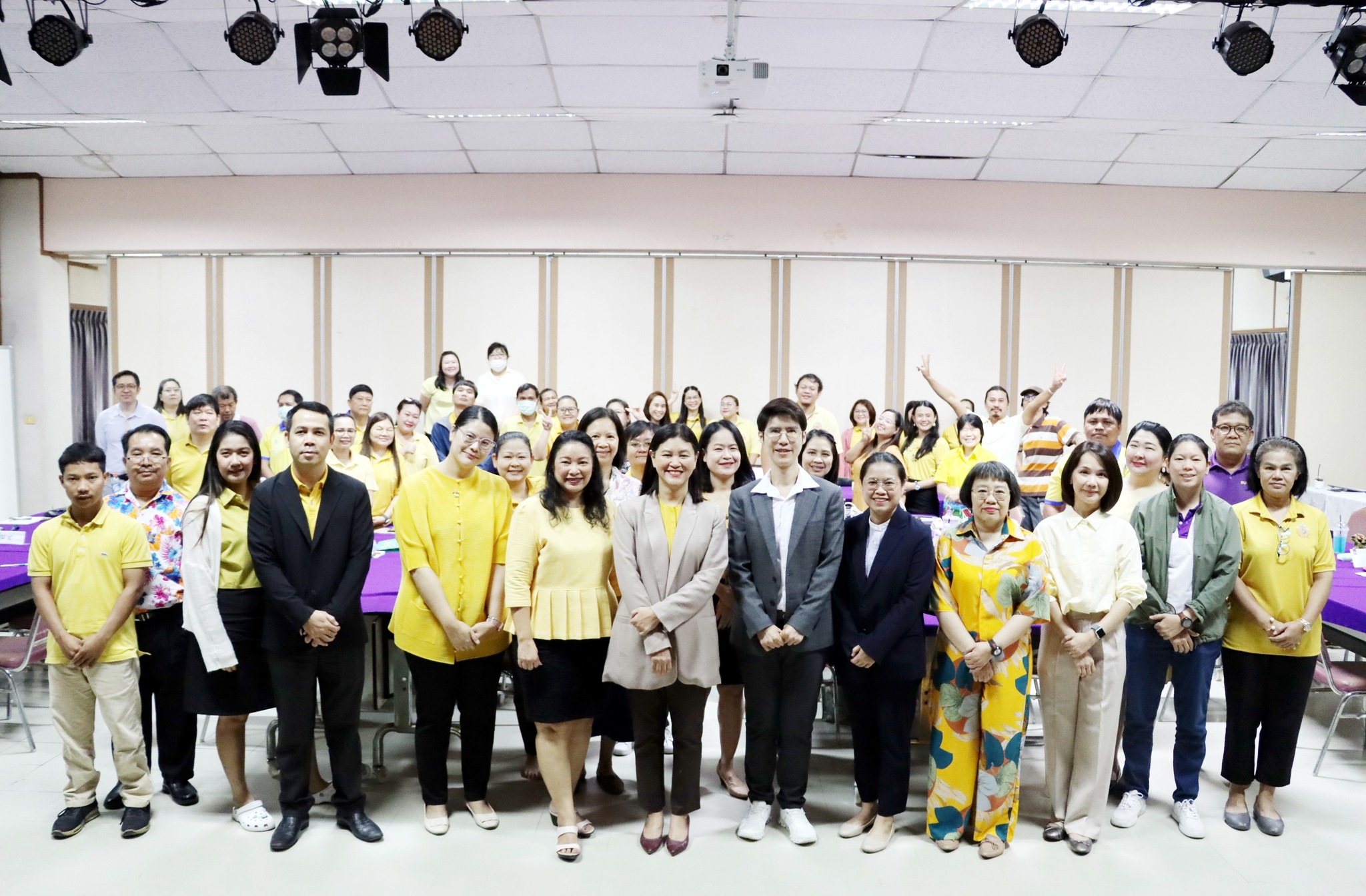 โครงการพัฒนาบุคลากร “Learn for Excellence”