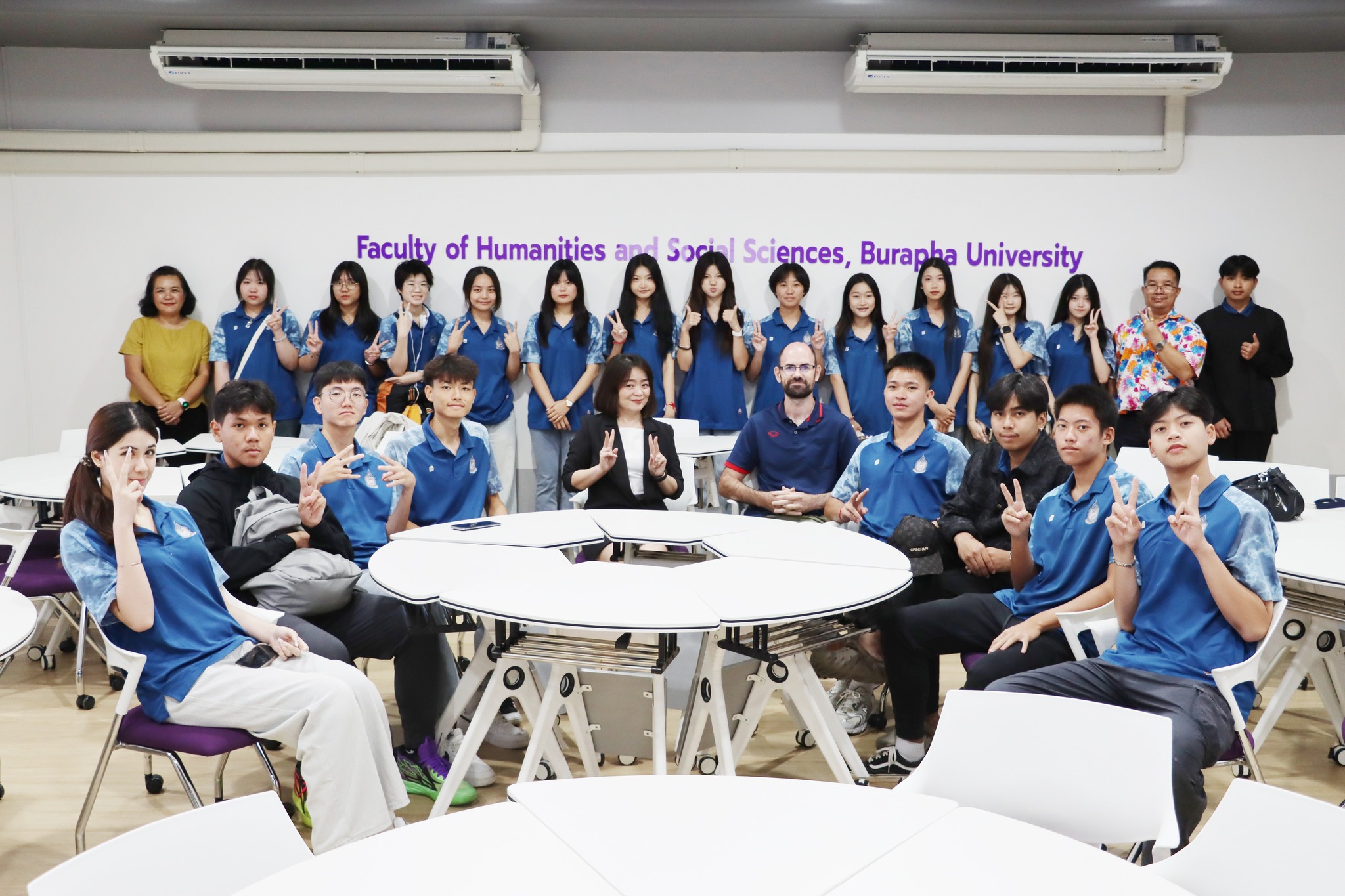 นักเรียนห้องเรียนพิเศษหลักสูตรพหุภาษาโรงเรียนแม่สายประสิทธิ์ศาสตร์ ศึกษาดูงาน