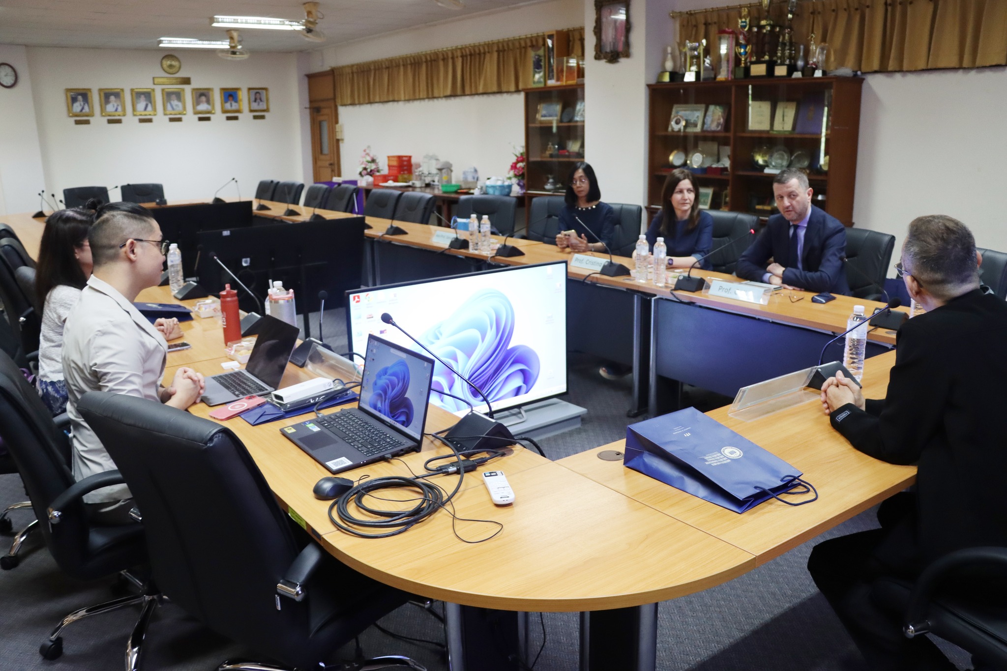 Prof. Calin Hintea and Prof. Cristina Hintea